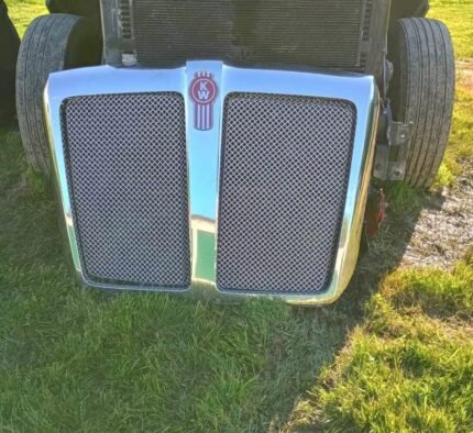 Kenworth grill